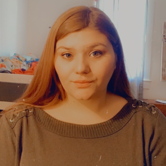 Meet your Posher, Bridget - Picture 1 of 1